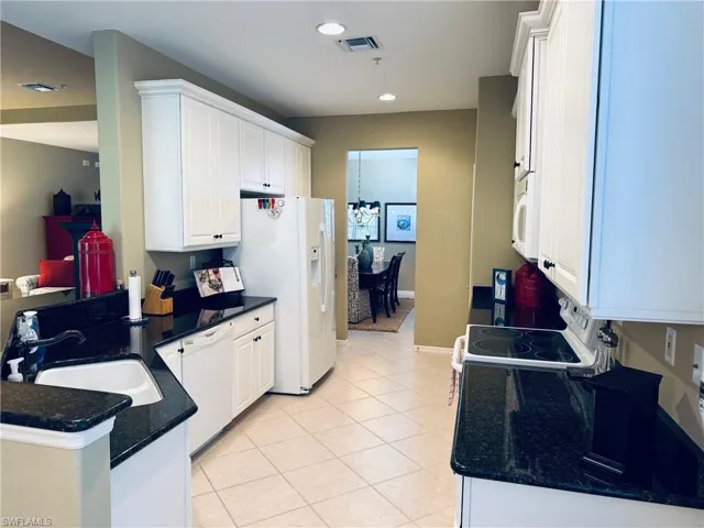 12854  Carrington  CIR, Naples, FL 34105