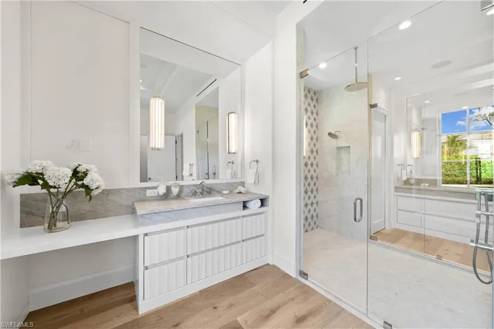 2131 Marina Dr, Naples, Florida 34102