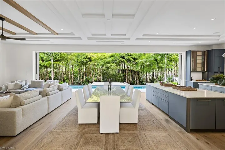 2131 Marina Dr, Naples, Florida 34102