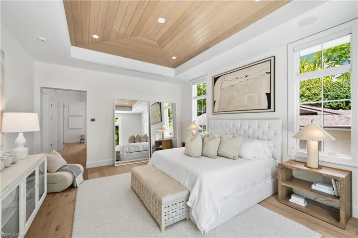 2131 Marina Dr, Naples, Florida 34102