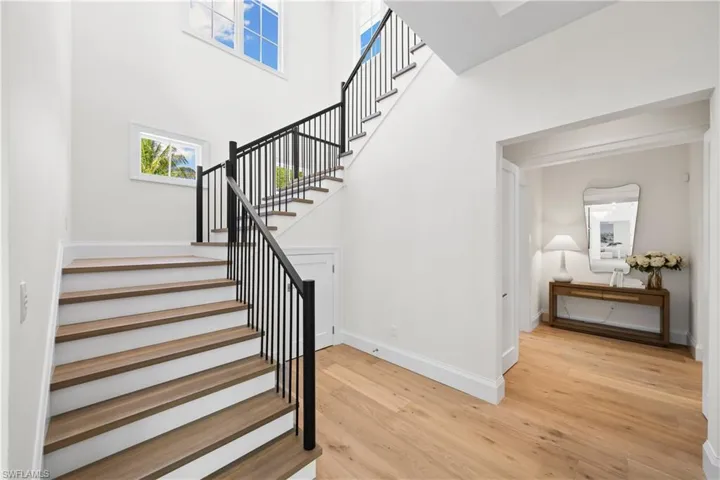 2131 Marina Dr, Naples, Florida 34102