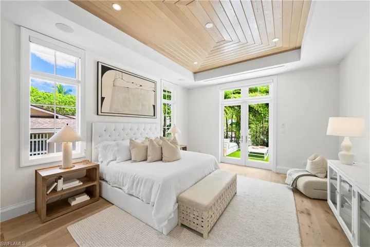 2131 Marina Dr, Naples, Florida 34102