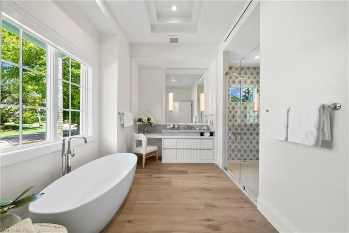 2131 Marina Dr, Naples, Florida 34102
