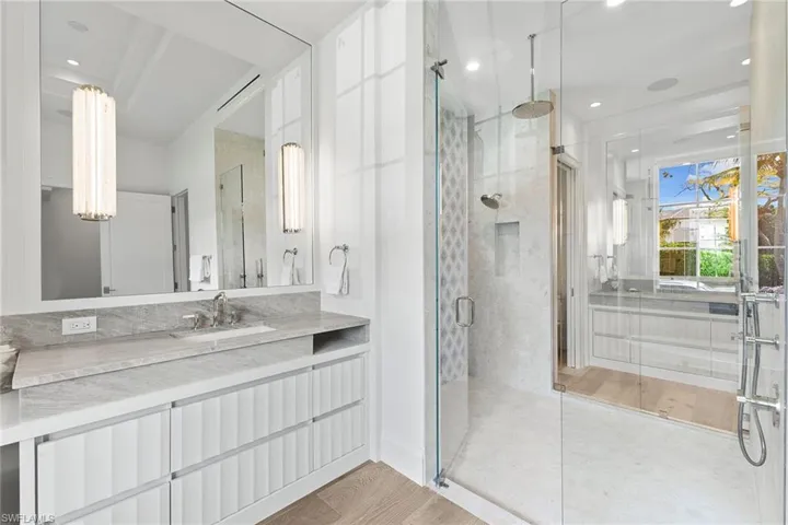 2131 Marina Dr, Naples, Florida 34102