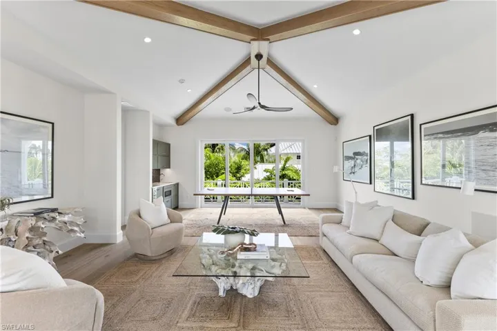 2131 Marina Dr, Naples, Florida 34102