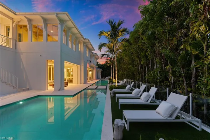 2131 Marina Dr, Naples, Florida 34102