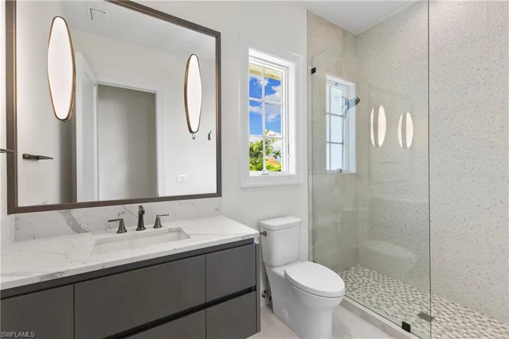 2131 Marina Dr, Naples, Florida 34102