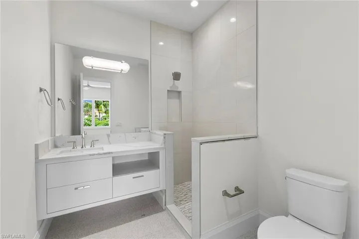 2131 Marina Dr, Naples, Florida 34102