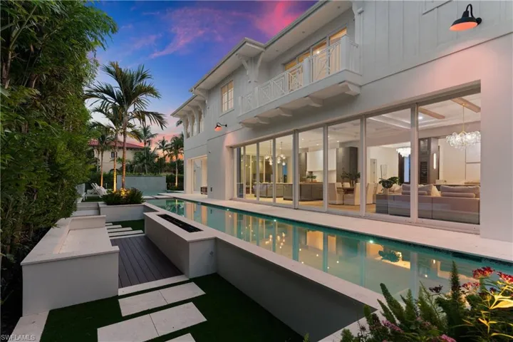 2131 Marina Dr, Naples, Florida 34102