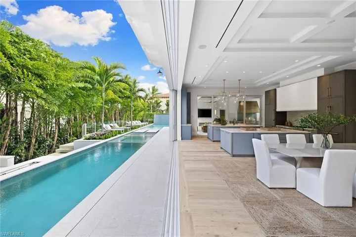 2131 Marina Dr, Naples, Florida 34102