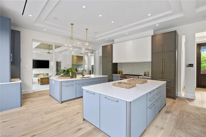2131 Marina Dr, Naples, Florida 34102