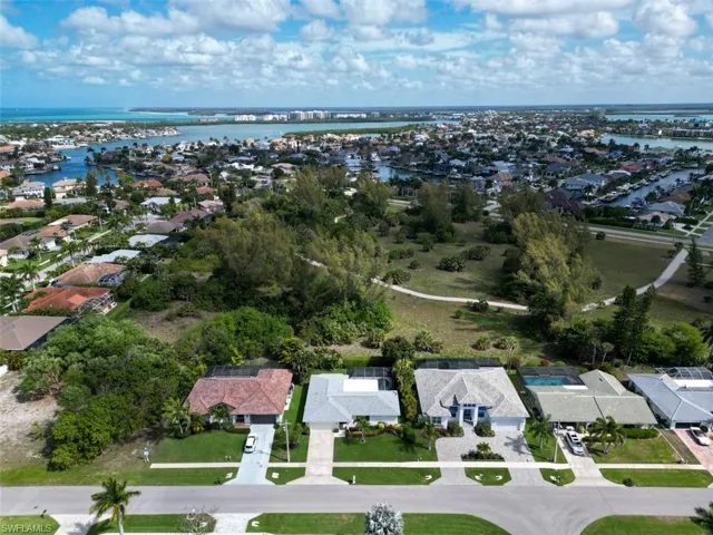 631 Diplomat Ct, Marco Island, Florida 34145