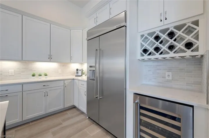 9562  Everglades  DR, Naples, FL 34120