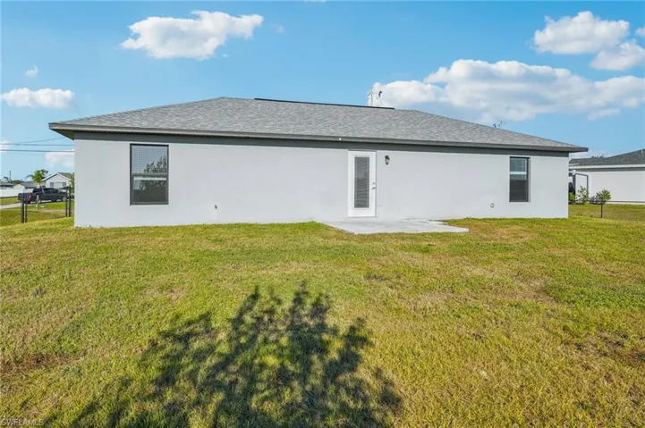 1044 Ne 43rd Ter, Cape Coral Fl 33909