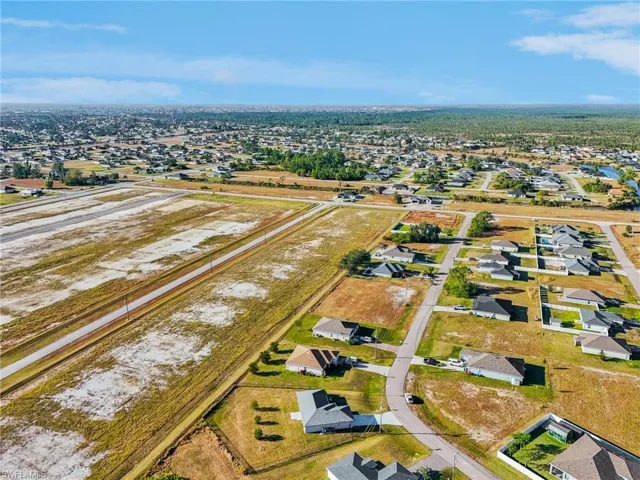 1044 Ne 43rd Ter, Cape Coral Fl 33909