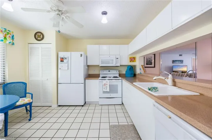 5716  Deauville  CIR, Naples, FL 34112