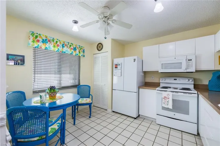 5716  Deauville  CIR, Naples, FL 34112