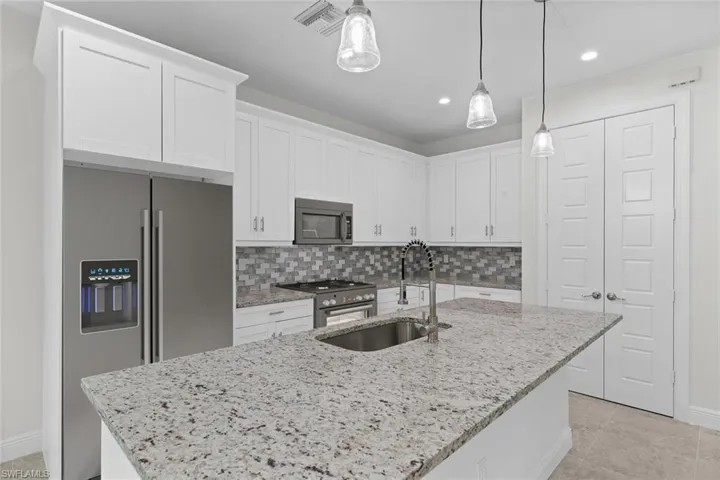 3341  12th SE AVE, Naples, FL 34117