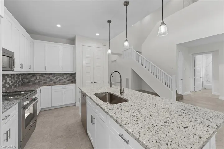 3341  12th SE AVE, Naples, FL 34117