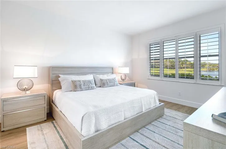 5701  Heron  LN, Naples, FL 34110