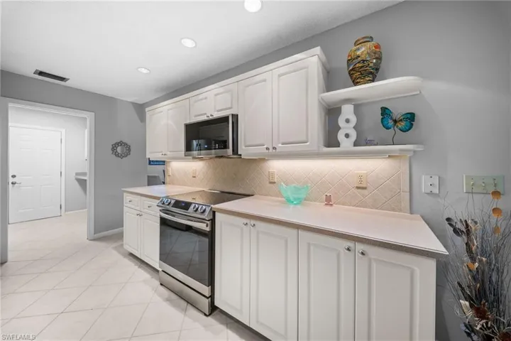13264 Tall Pine Cir, Fort Myers, Florida 33907