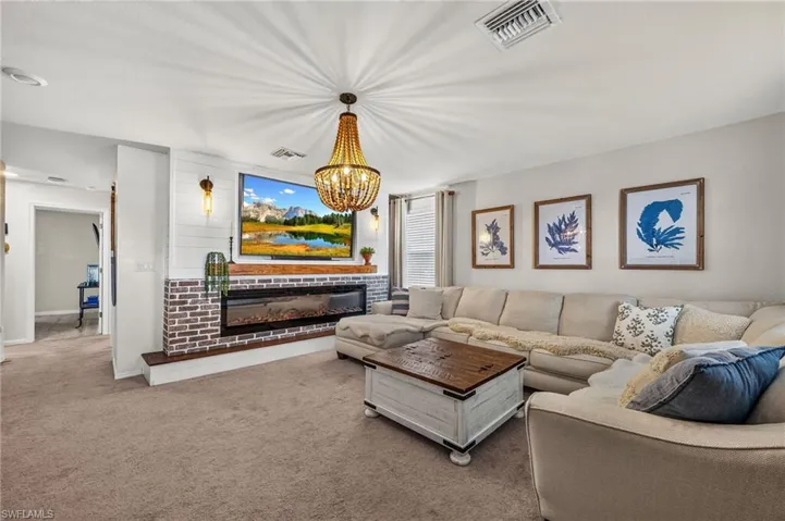 16037 Palmetto Prairie Dr, Alva, Florida 33920