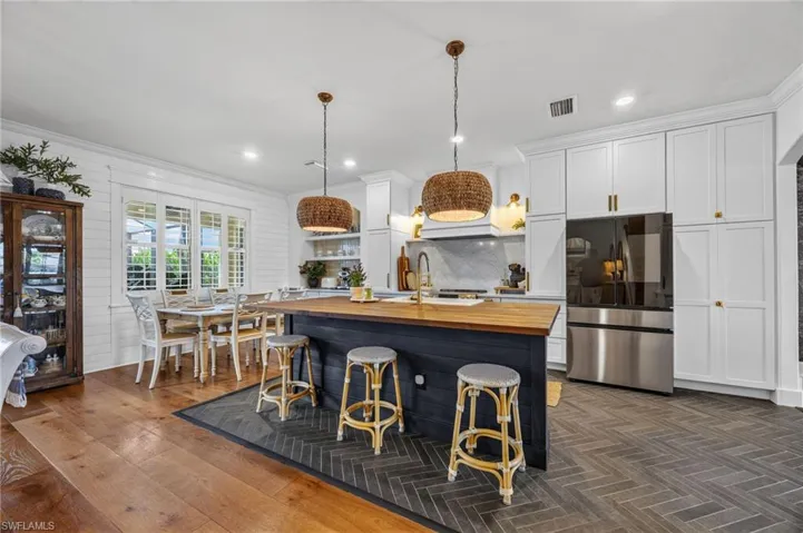 16037 Palmetto Prairie Dr, Alva, Florida 33920
