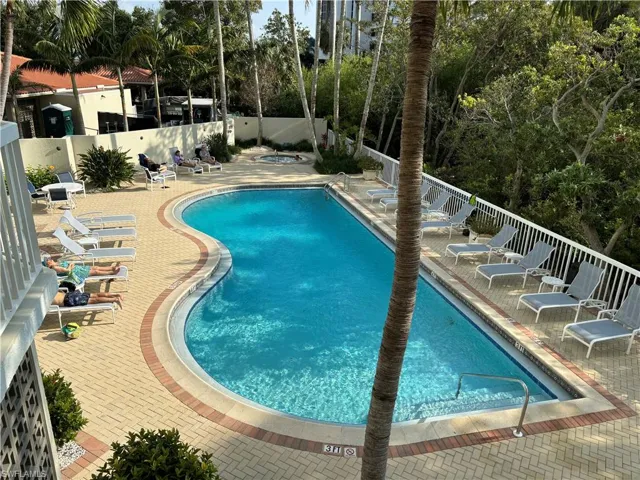 Building pool