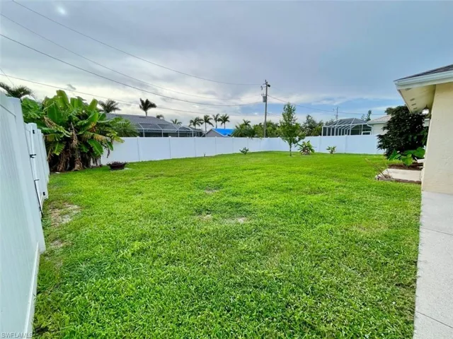 2314 Se 18th Pl, Cape Coral, Florida 33990