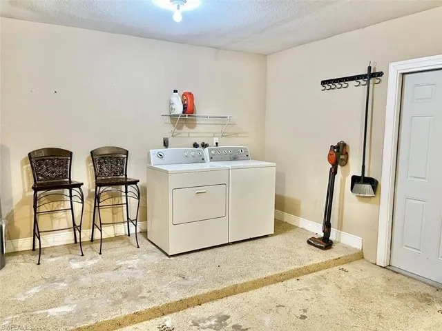 2314 Se 18th Pl, Cape Coral, Florida 33990