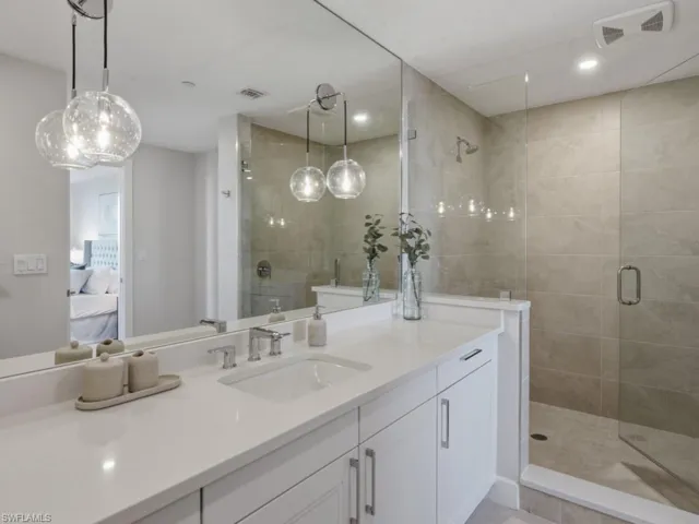 Guest Bathroom #1