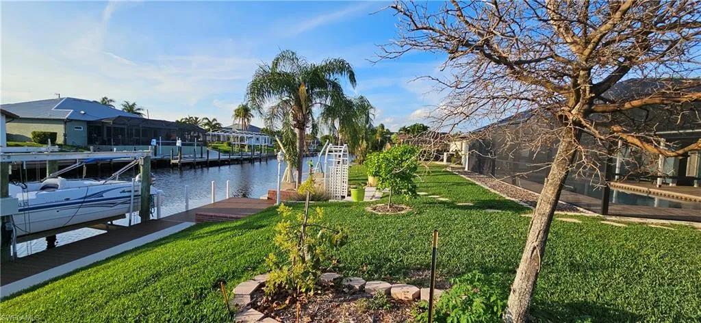 4912 SW 9th PL, CAPE CORAL FL 33914