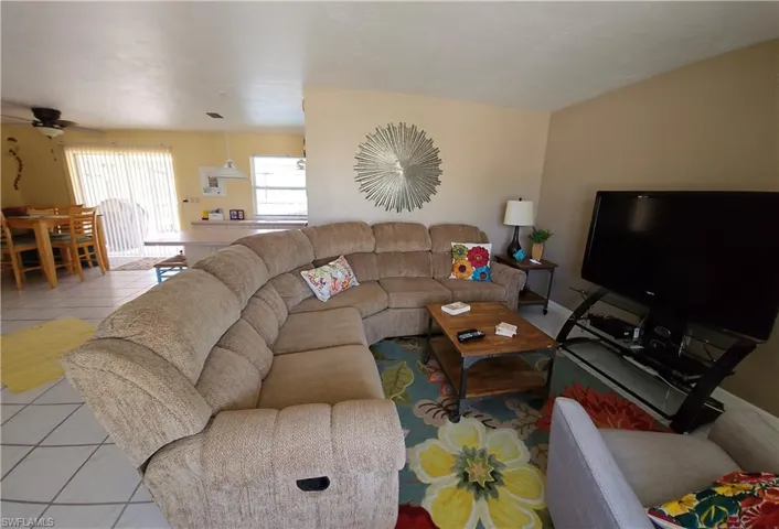 4912 SW 9th PL, CAPE CORAL FL 33914