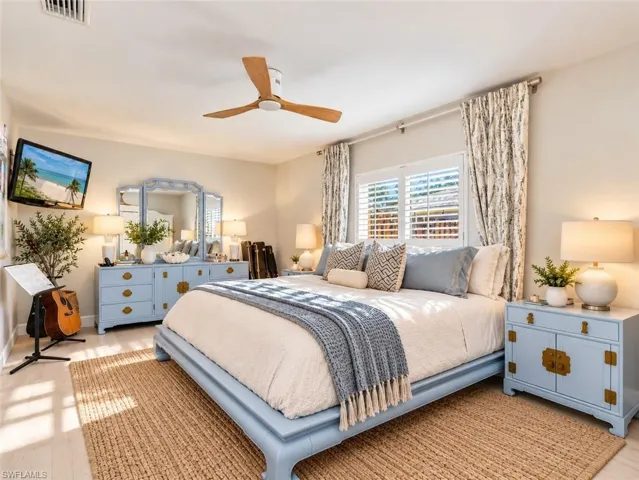 2346 River Reach Dr, Naples, Florida 34104