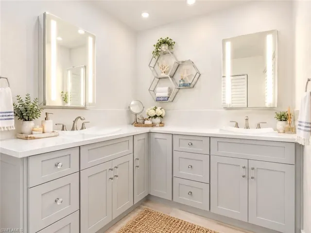 2346 River Reach Dr, Naples, Florida 34104