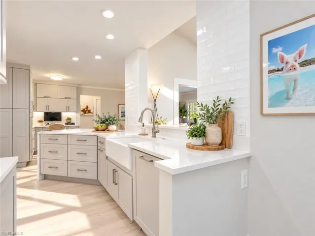 2346 River Reach Dr, Naples, Florida 34104