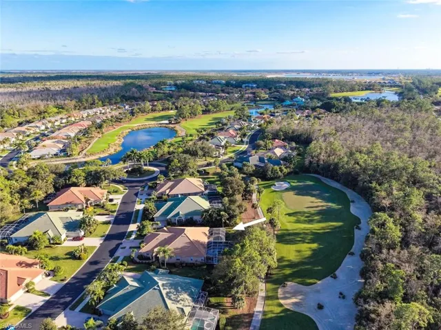 Attached villa overlooking the 17th green of Forest Glen's Golf course