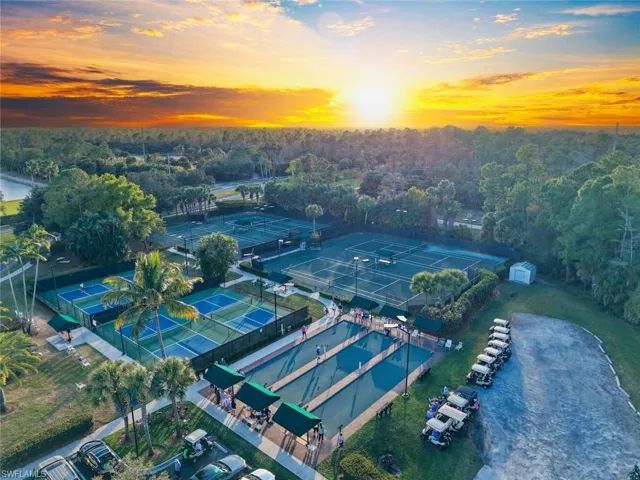 Forest Glen's tennis, pickleball and bocce courts