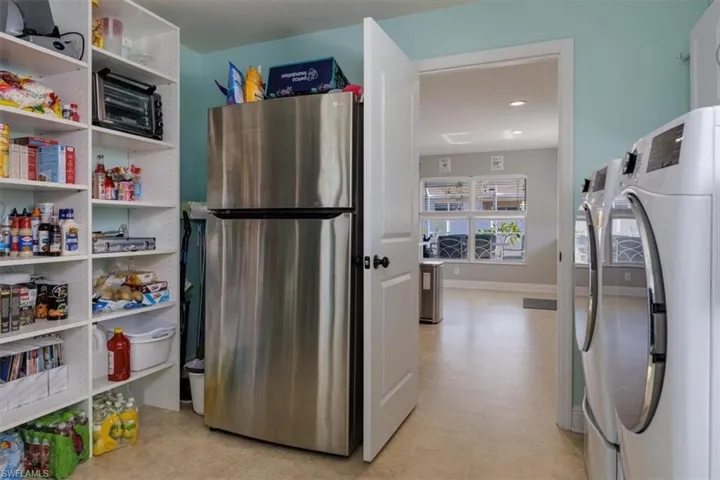 Oversized laundry room w/full pantry adjacent to the Kitchen