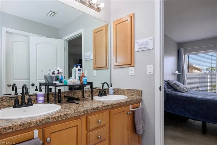 Dual sinks