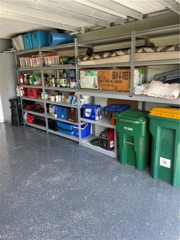Well organizes storage
