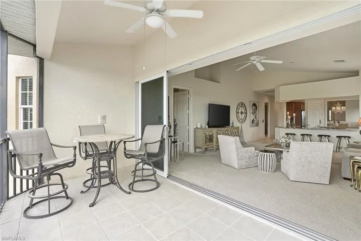 8605 Champions Pt 103, Naples, Florida 34113