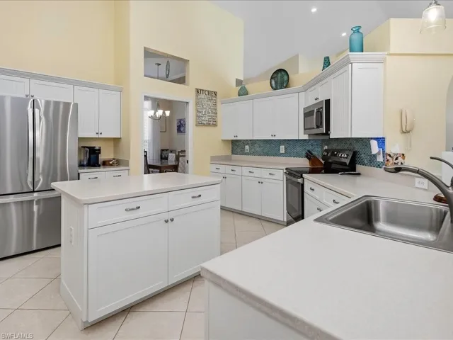 6670 Huntley Ln N, Naples, Florida 34104