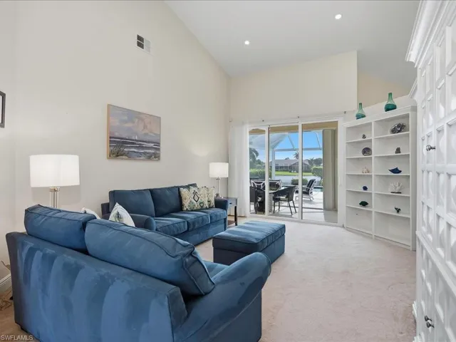 6670 Huntley Ln N, Naples, Florida 34104