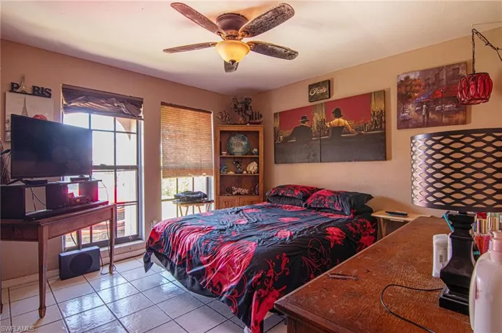 1817 Ne Van Loon Ter, Cape Coral, Florida 33909