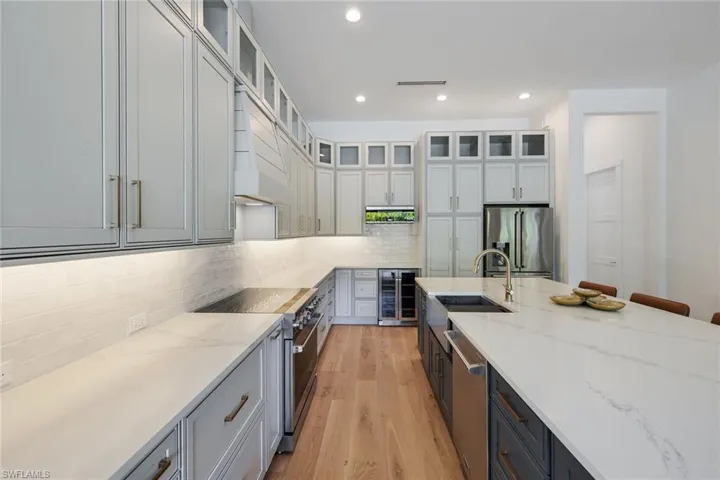 668 93rd Ave N, Naples, Florida 34108