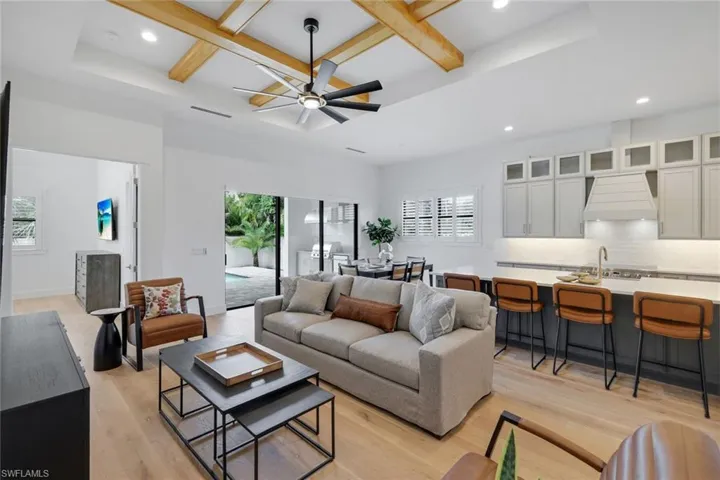 668 93rd Ave N, Naples, Florida 34108