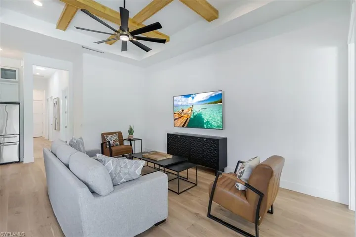 668 93rd Ave N, Naples, Florida 34108