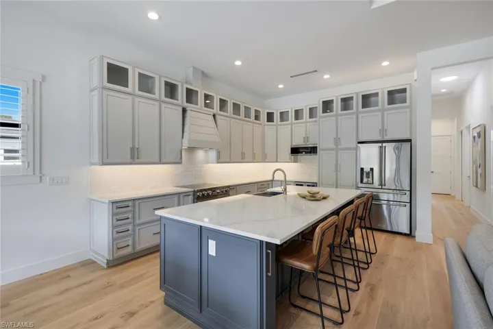 668 93rd Ave N, Naples, Florida 34108