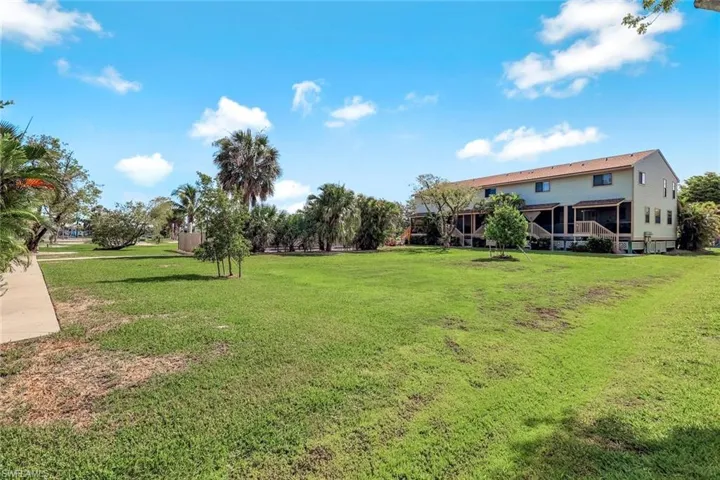13532 Siesta Pines Ct 5, Fort Myers, Florida 33908